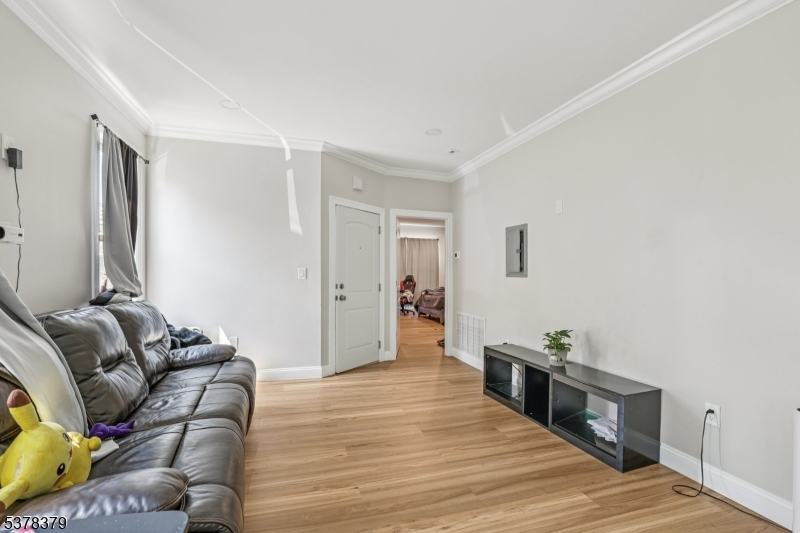 115 Wallington Ave