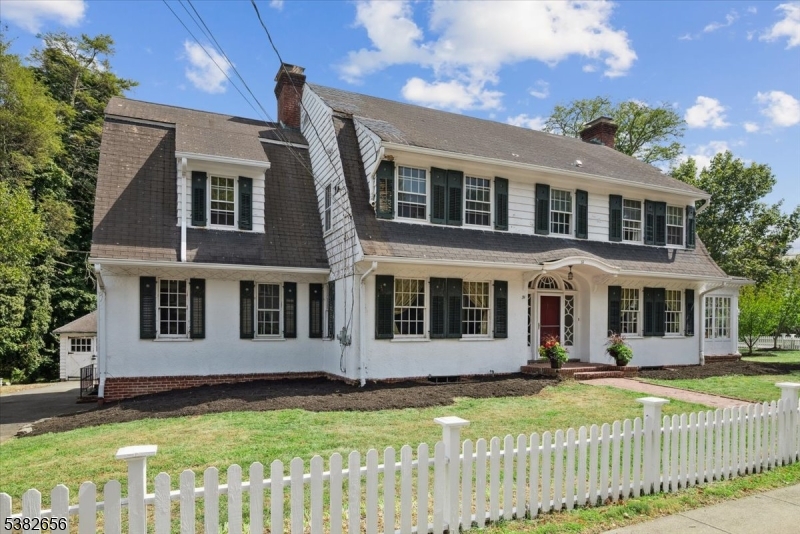 31 Hamilton Rd