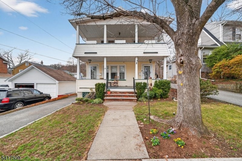 10 Brookside Ave