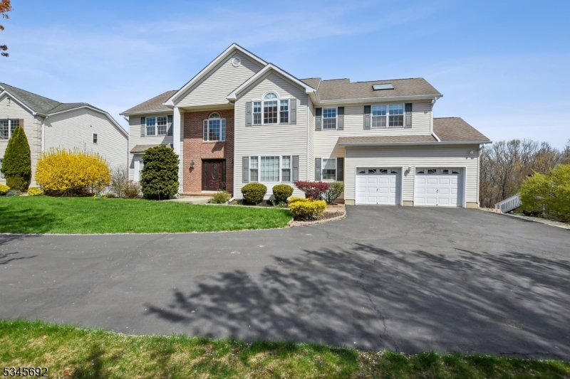 4 Skyview Dr