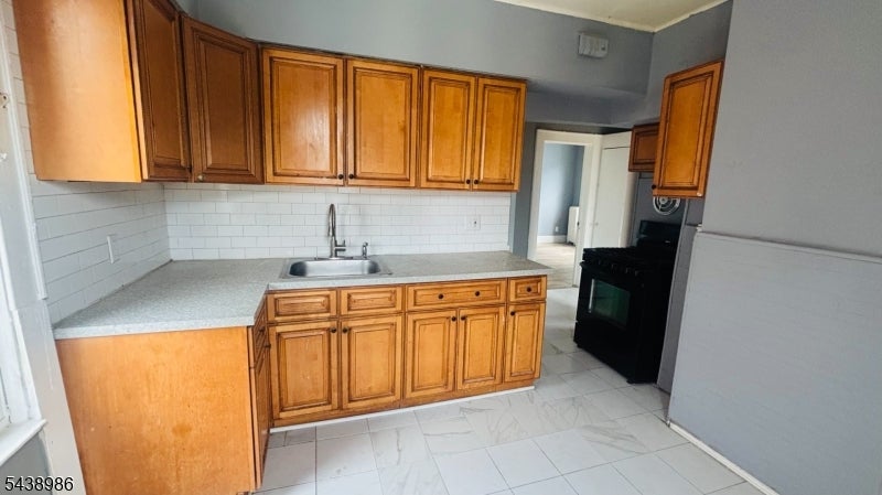 298 Union Ave 2