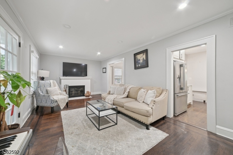 46 Maple St