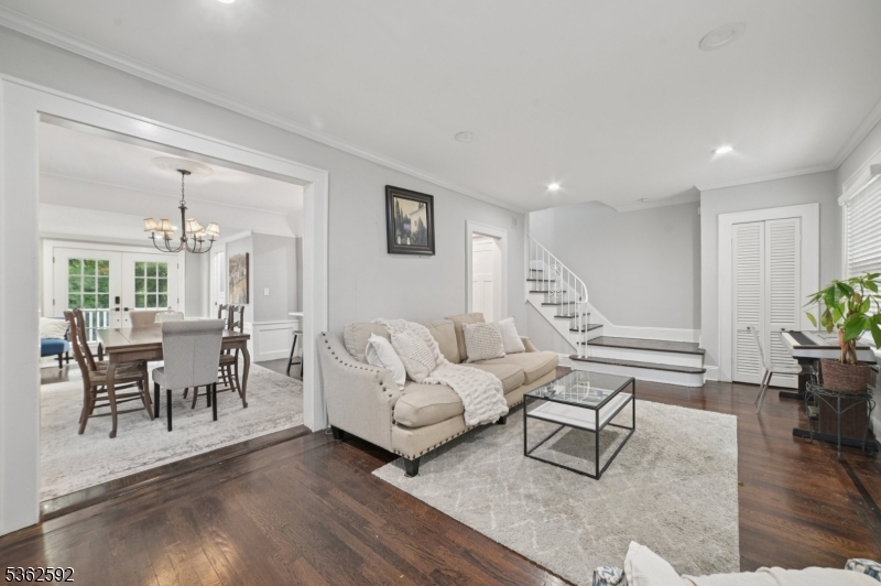 46 Maple St