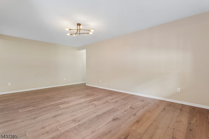 3E Avon Ct