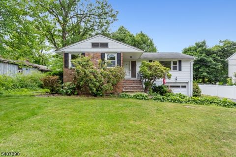 3 Mulberry Trl Kinnelon Boro NJ 07405