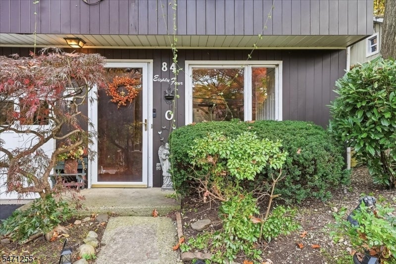 84 Cupsaw Dr