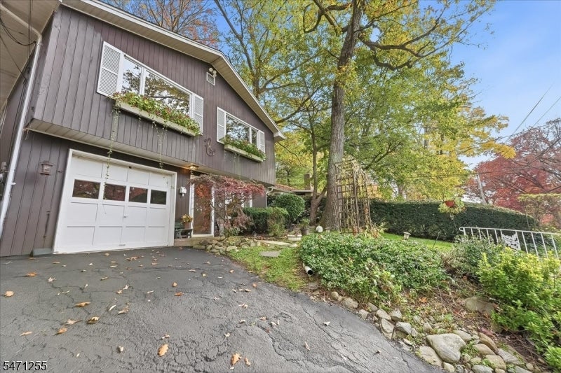 84 Cupsaw Dr