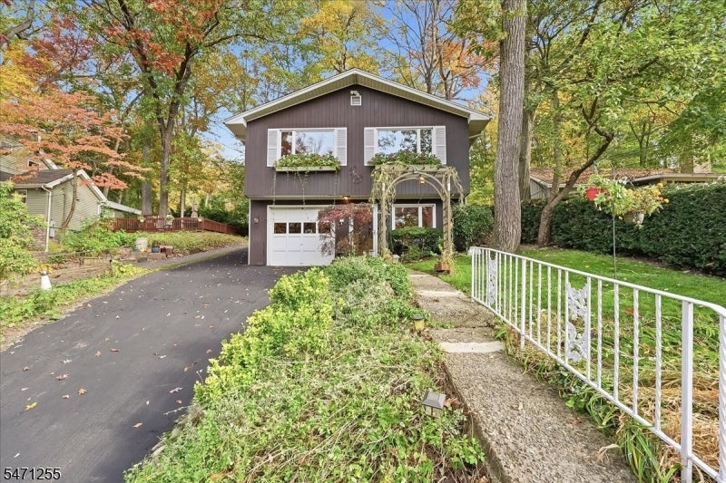 84 Cupsaw Dr