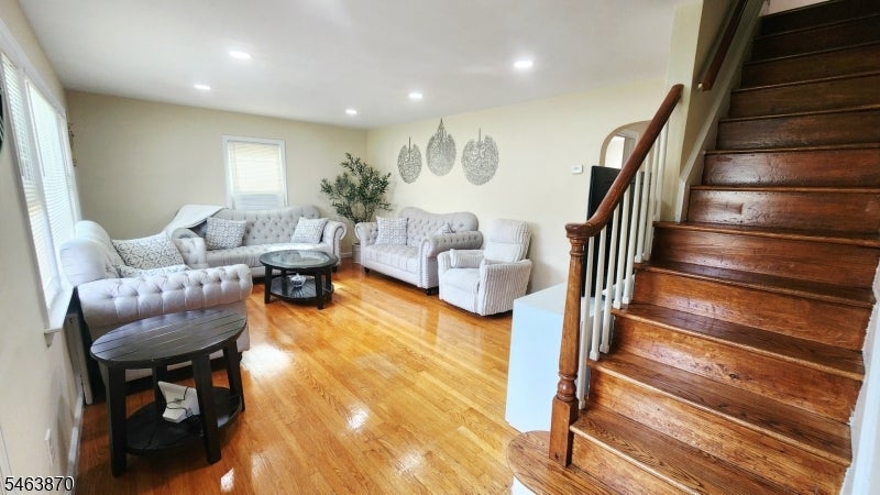 11 Brookhill Pl