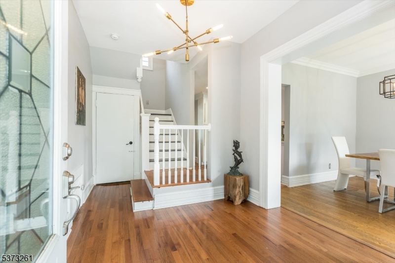 35 Benson St