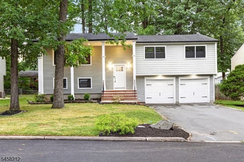 Photo for 247 Farragut Rd