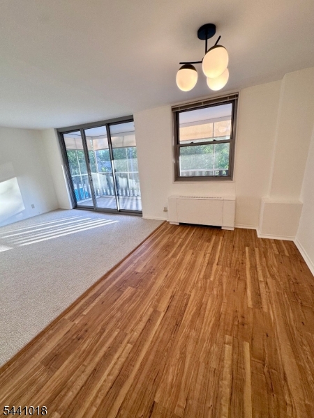 530 Valley Rd 3S