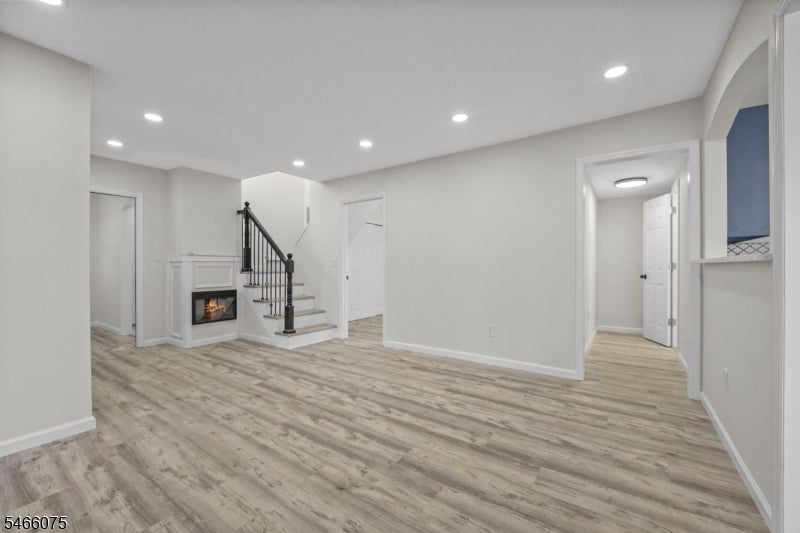 728 Glen Rd