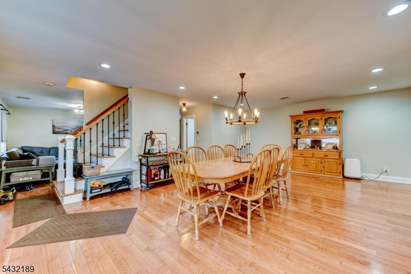 50 Winifred Dr