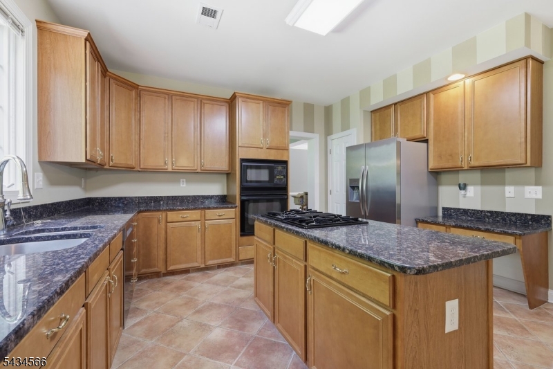 6 Janet Dr