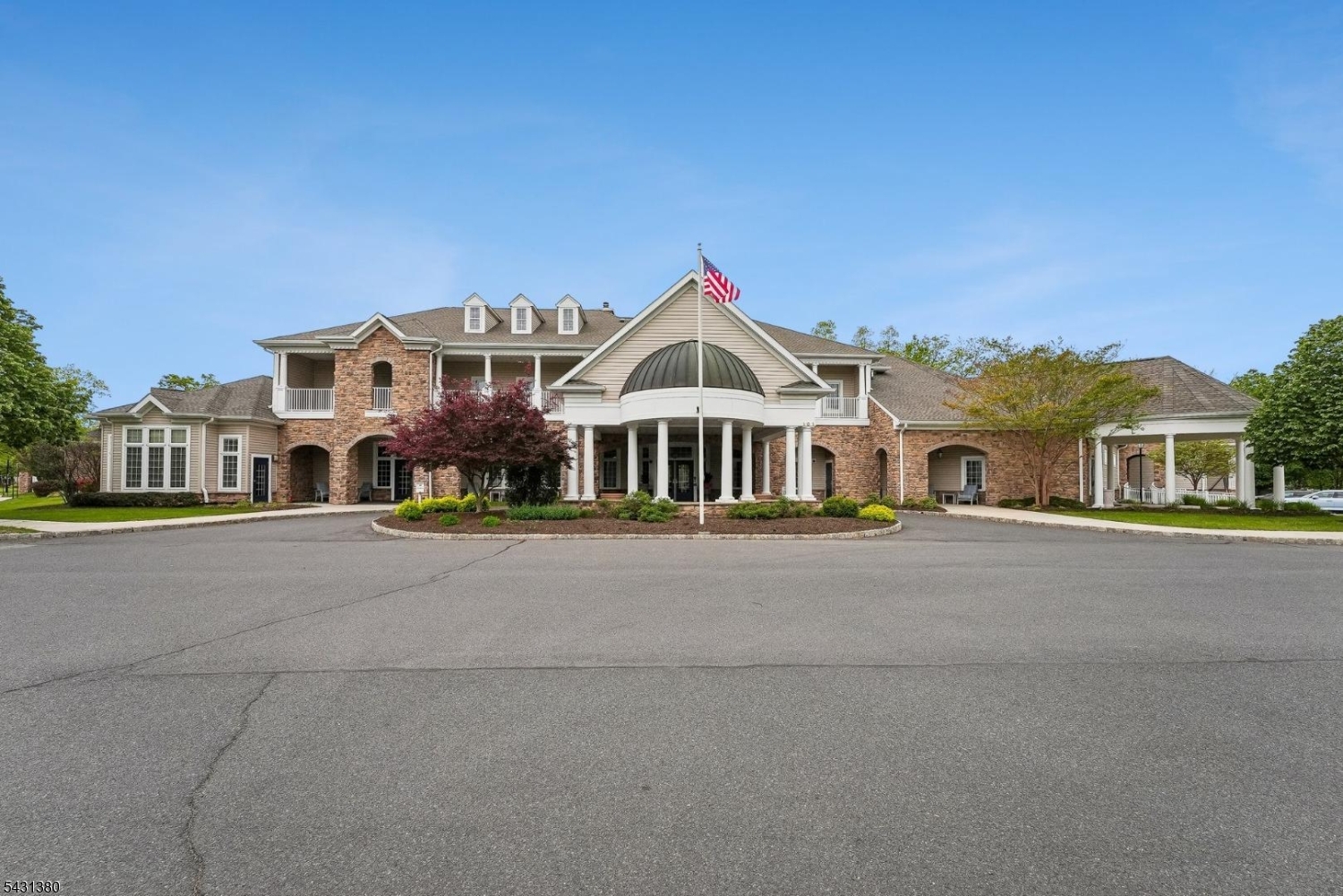 2104 Conrad Way 104