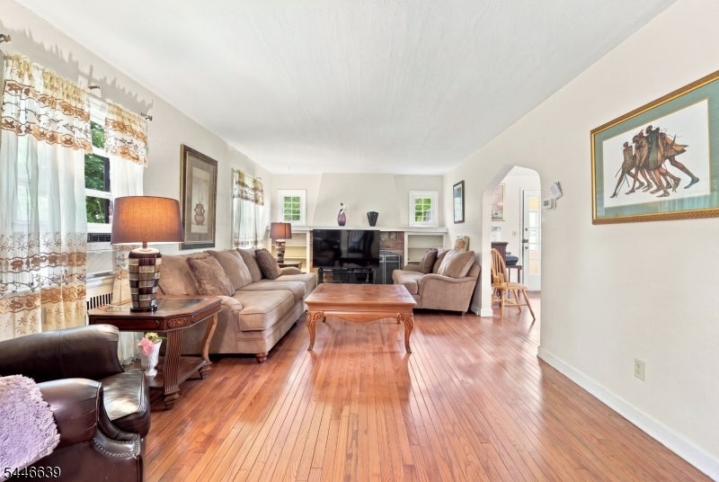 928 Beechwood Ct