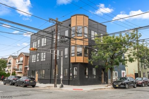 108 Fleming Ave 1 Newark City NJ 07105