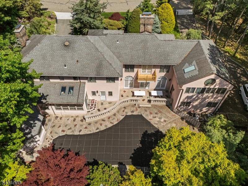 708 Ashmont Rd