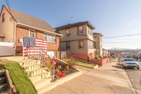 211 Bergen Ave Kearny Town NJ 07032