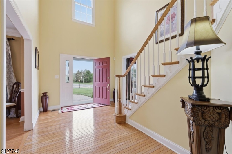 1 Beehive Ln