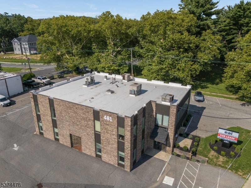 481 Memorial Pkwy