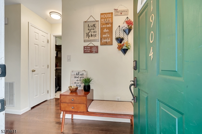 1904 Bergen Ct Belle Mead