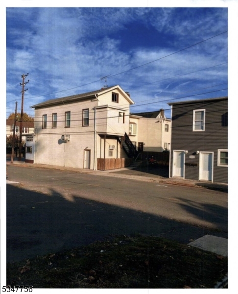 428-434 W Grand Avenue