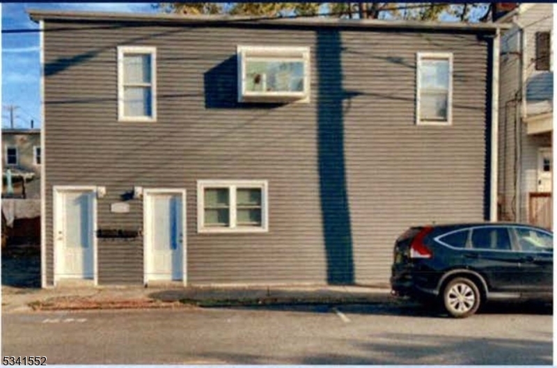 428-434 W Grand Avenue