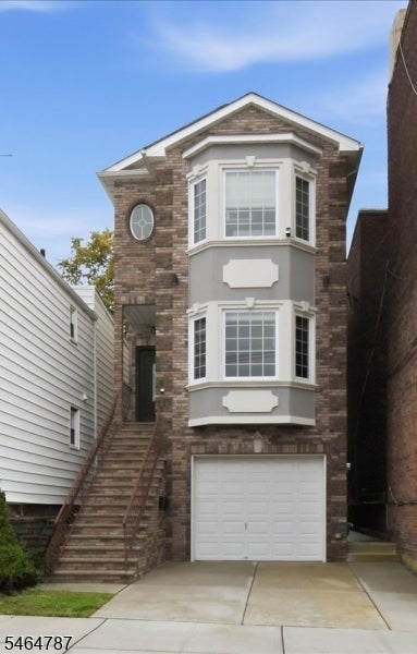 Photo for 117 Cross St