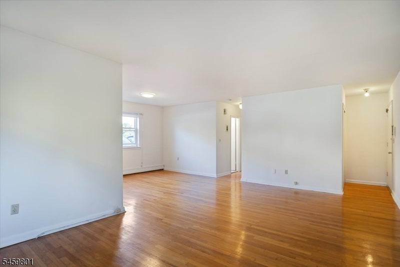 300 Claremont Ave