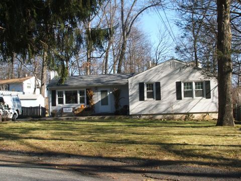 41 Dorothy Drive North Haledon Boro NJ 07508