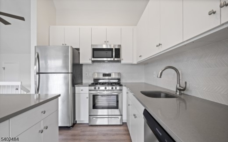 1406 Spruce Hills Dr