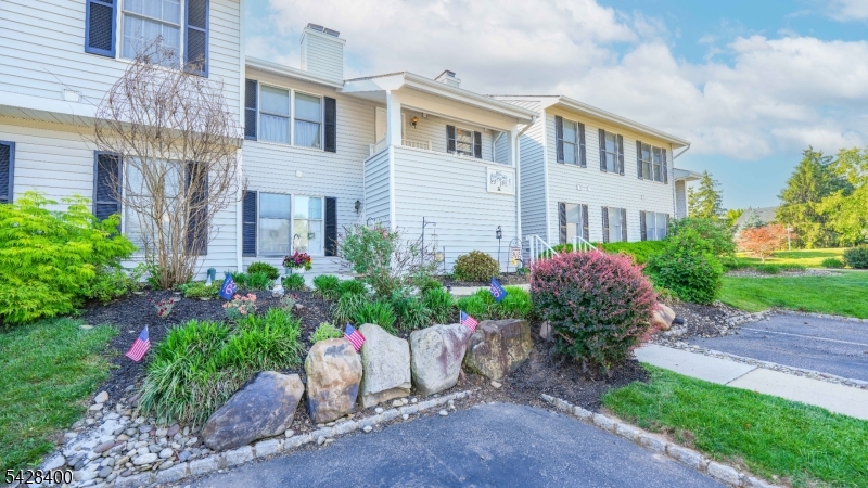254 Nuthatch Ct