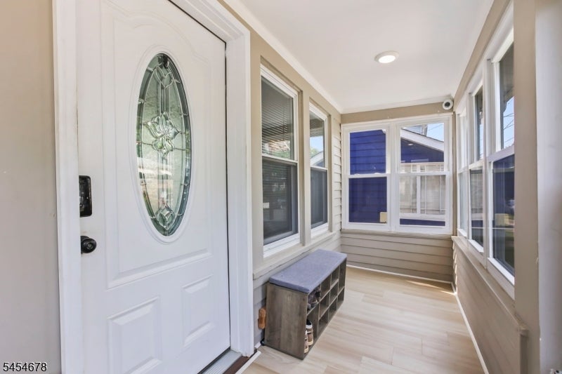 170 Hillside Ter
