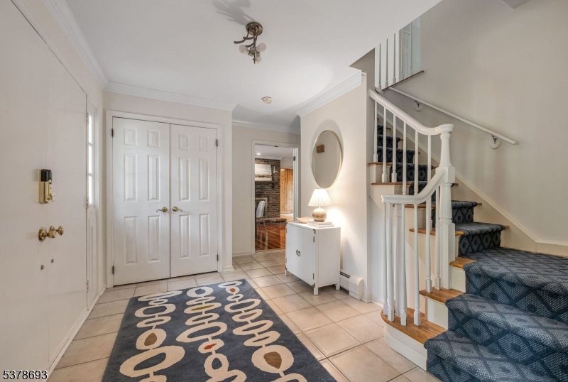 26 Murray Ave