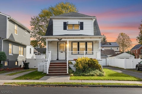 Photo for 40 Ling St