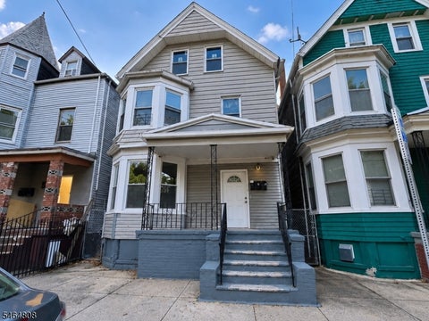 Photo for 131 S 8Th St 2