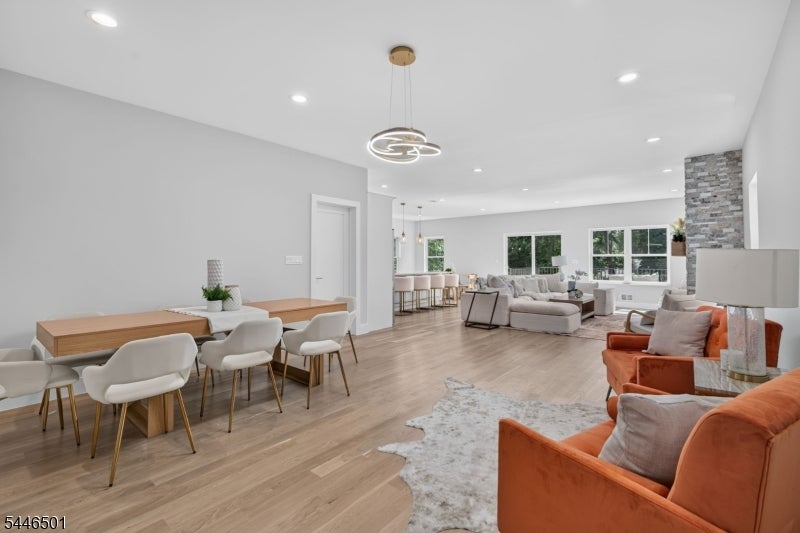 43 Oakwood Ave
