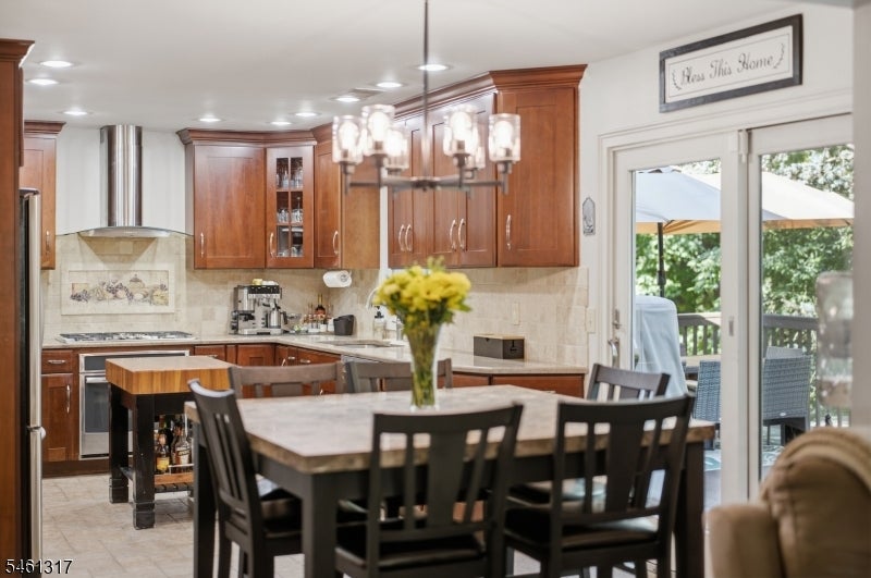 18 Metro Vista Dr