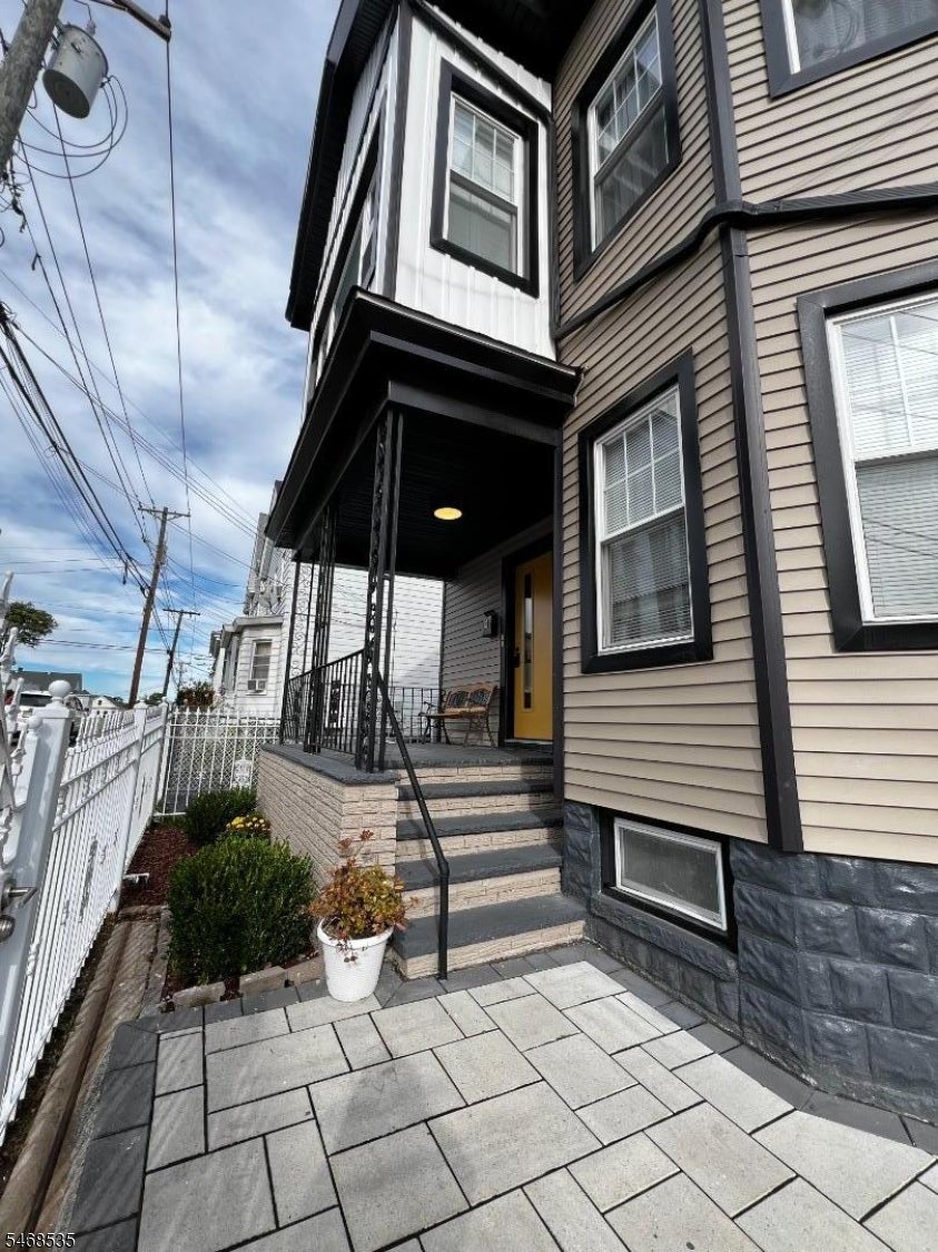 83-85 Nagle St 2