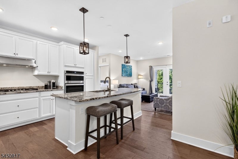 1 Vanderbilt Blvd 303