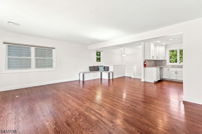 539 Logan Dr