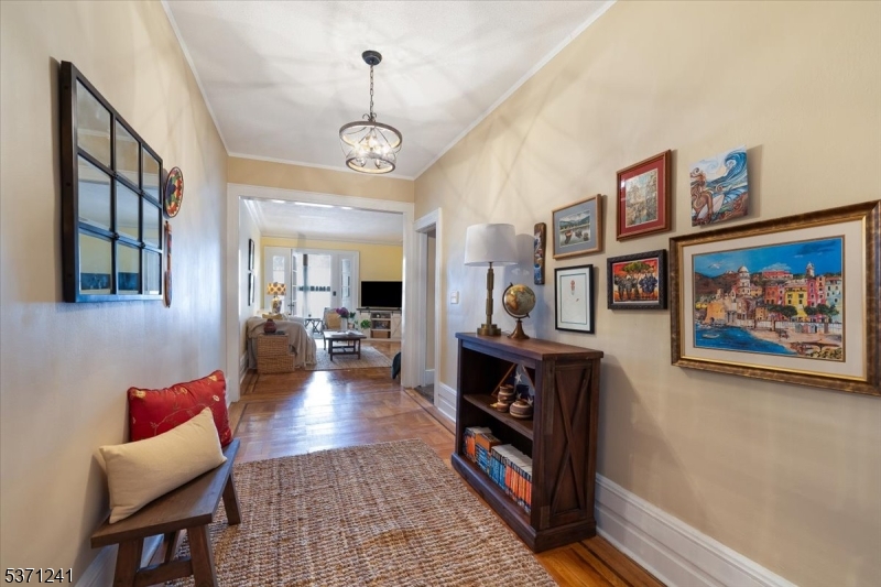 16 Forest St 405