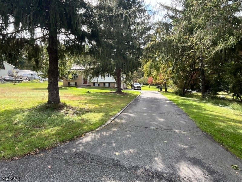 22 Spring Valley Rd
