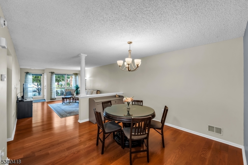 46 Heritage Ct