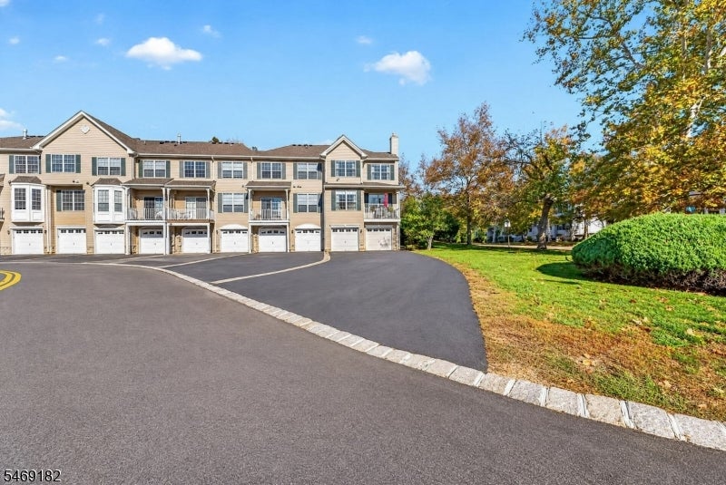 2 Windham Ct
