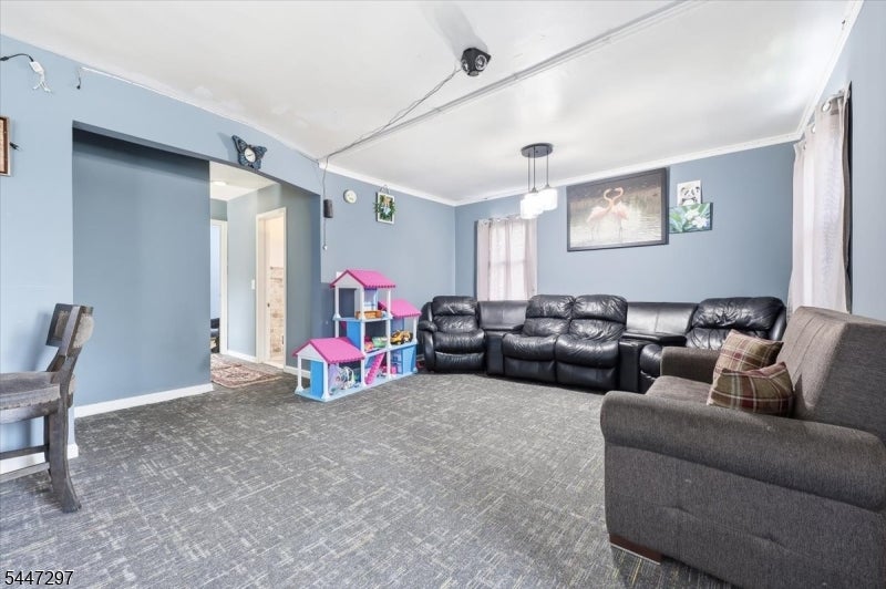 409 Tryon Ave