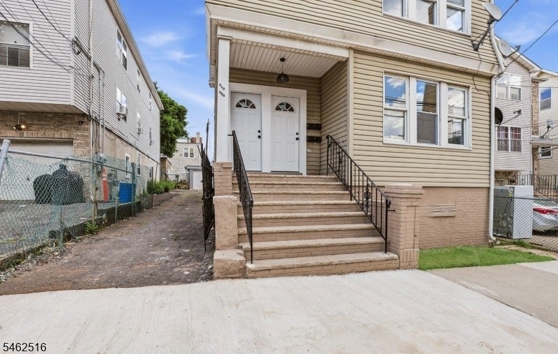 235-237 Lehigh Ave