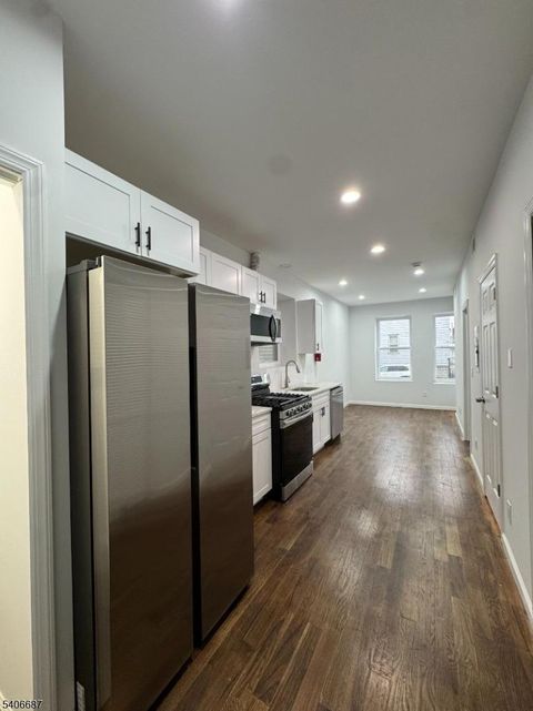 196 Malvern St 2 Newark City NJ 07105